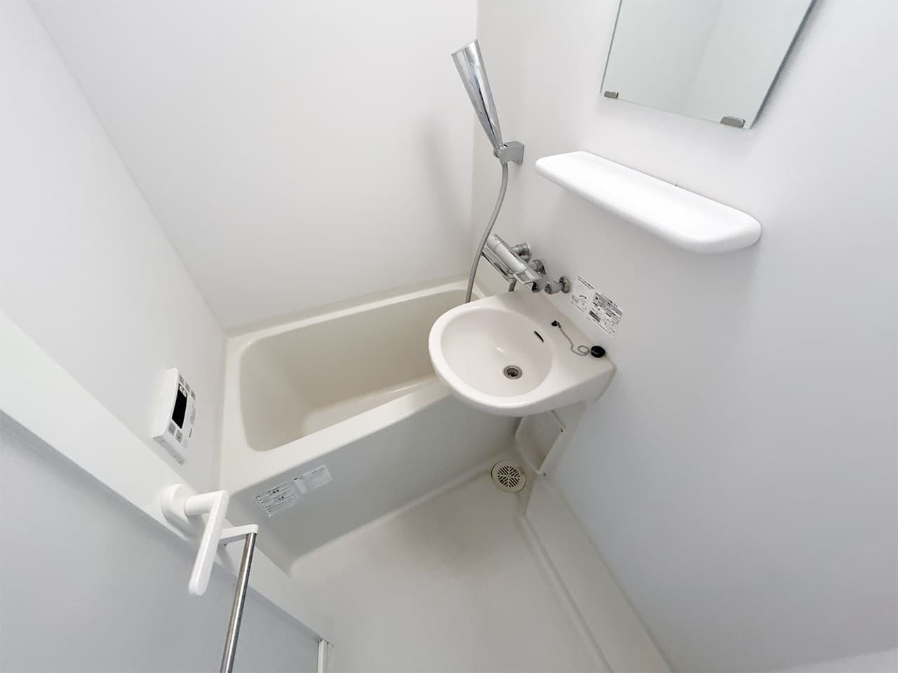 Room image 15