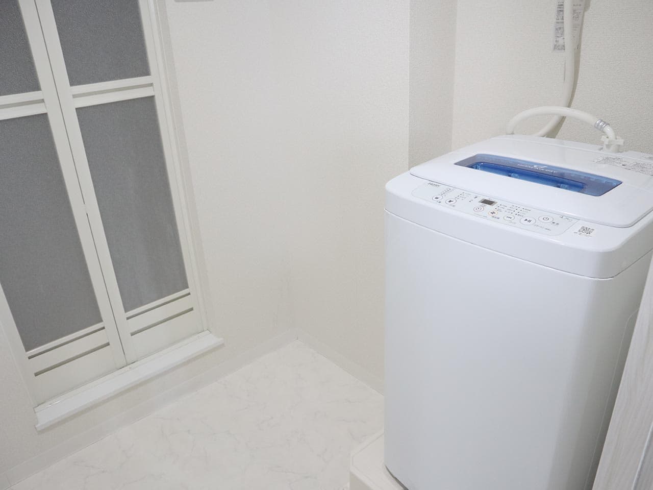 Room image 12