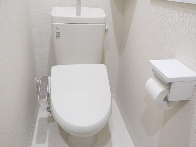 Room image 15