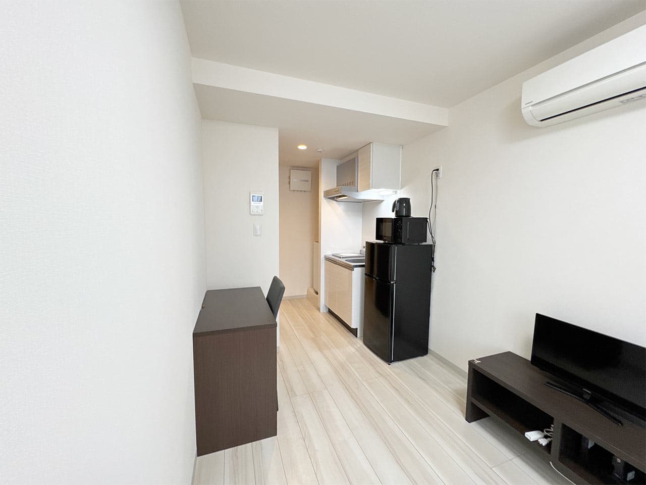 Room image 8