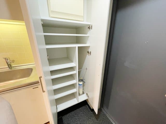 Room image 15