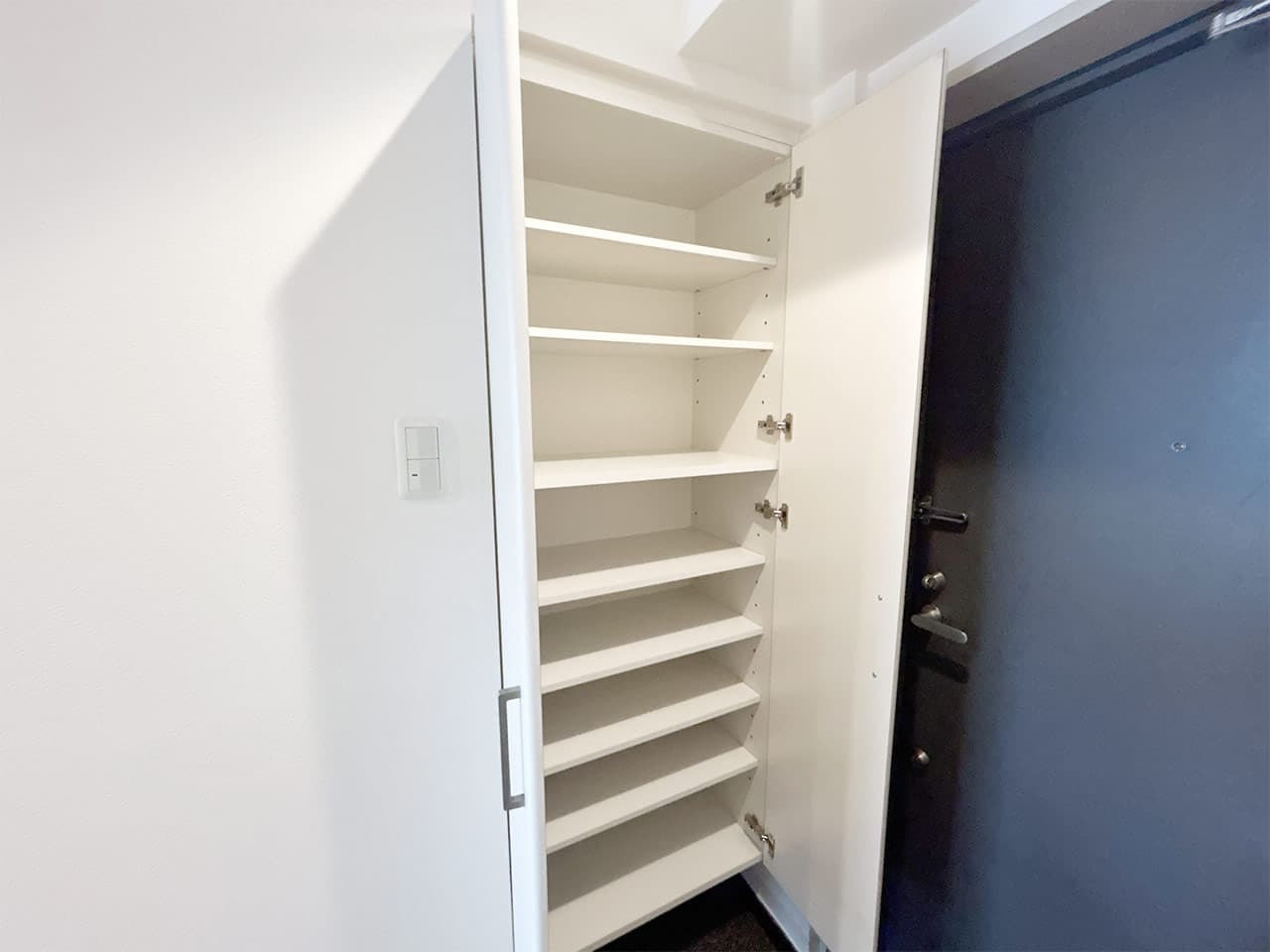 Room image 16