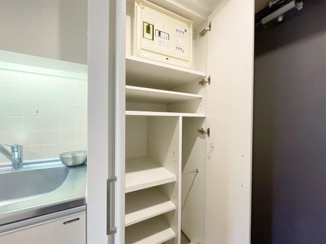 Room image 16
