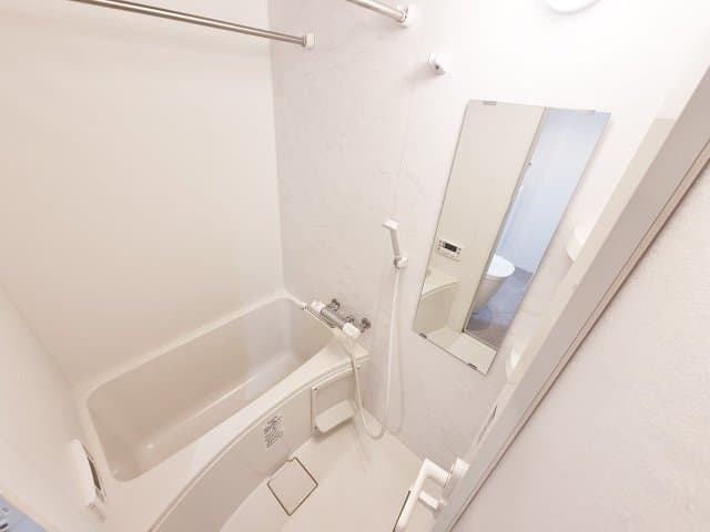 Room image 13