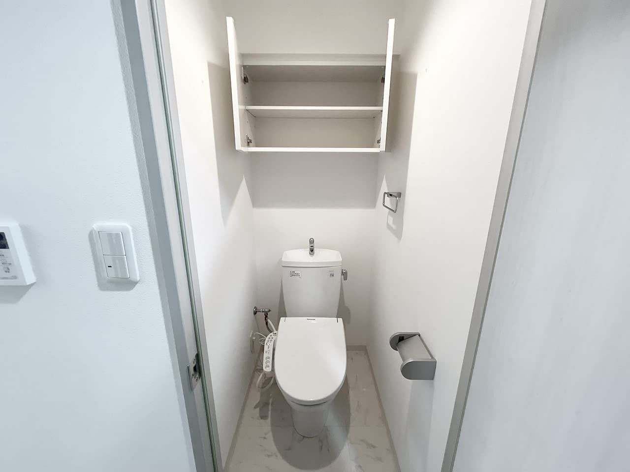 Room image 16