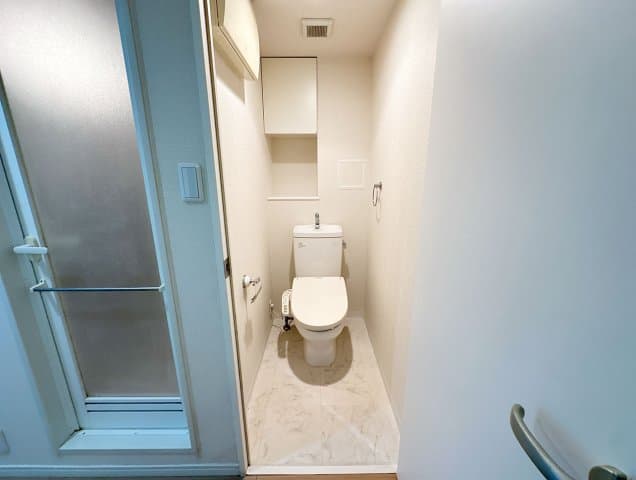 Room image 15
