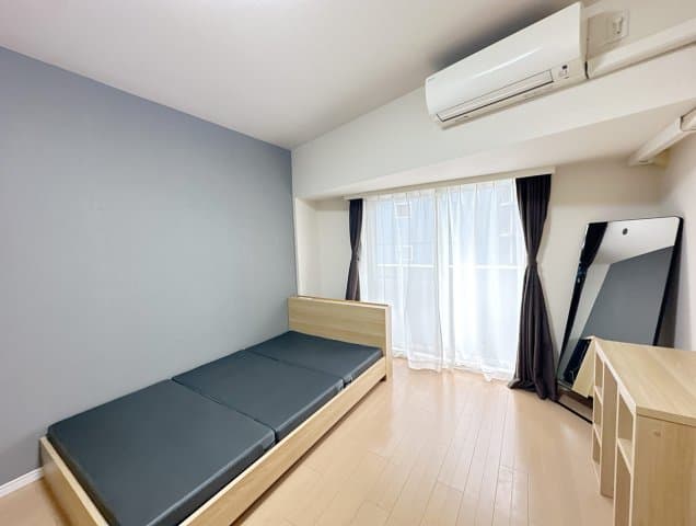 Room image 8