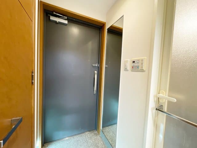 Room image 13