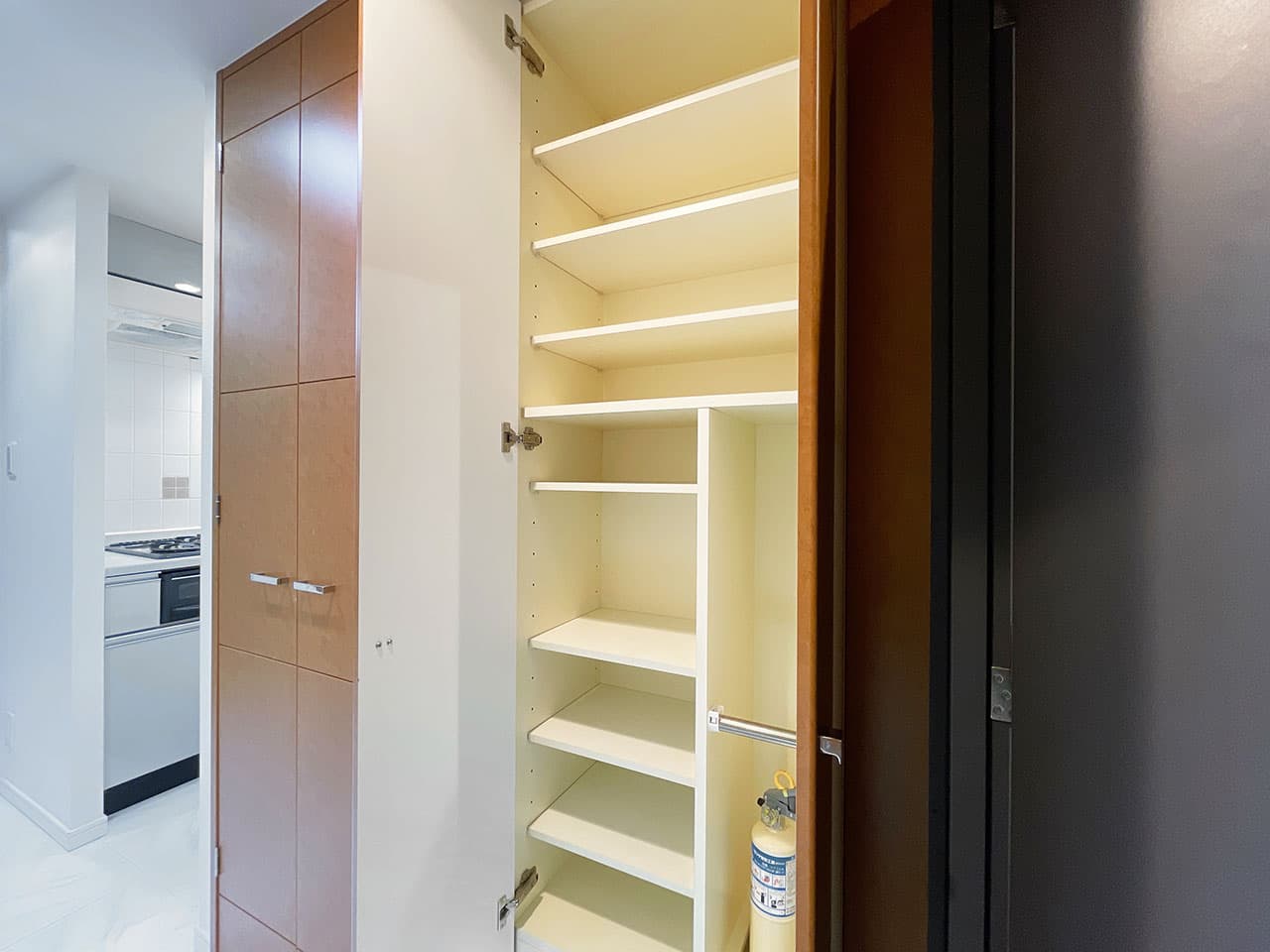 Room image 12
