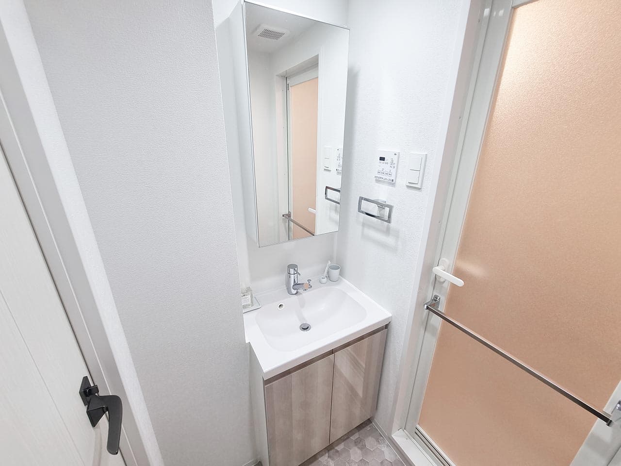 Room image 14