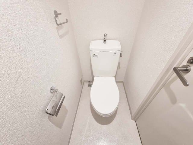 Room image 16