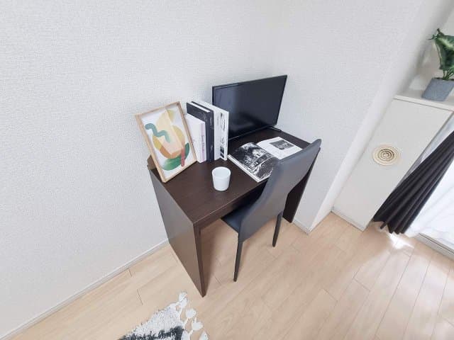 Room image 9