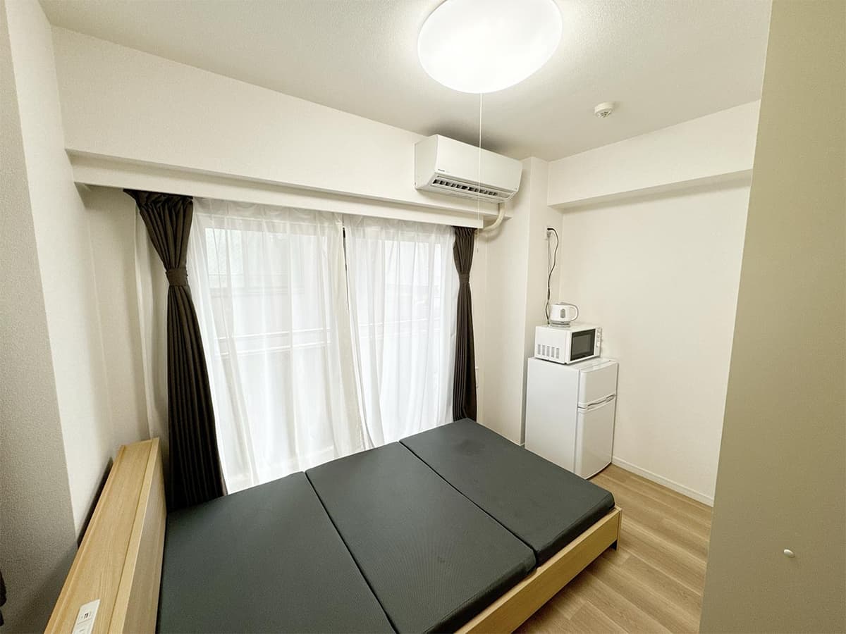 Room image 8