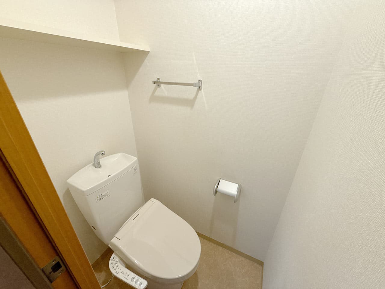 Room image 14