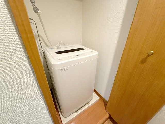 Room image 15