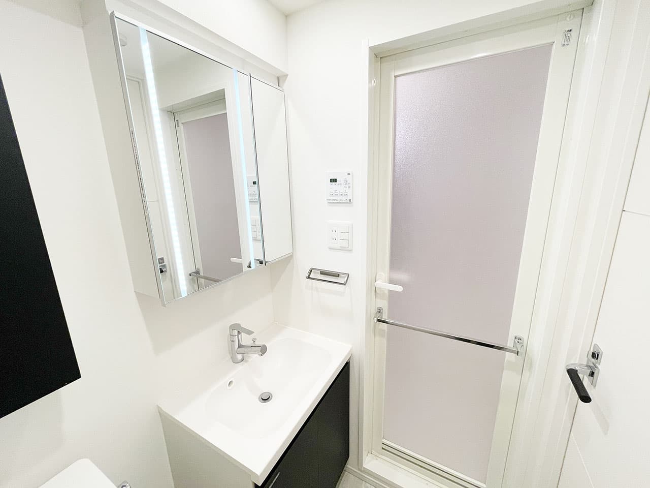 Room image 12