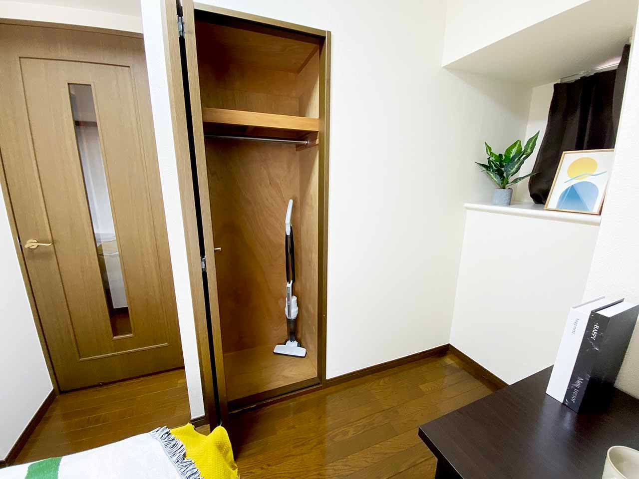 Room image 9