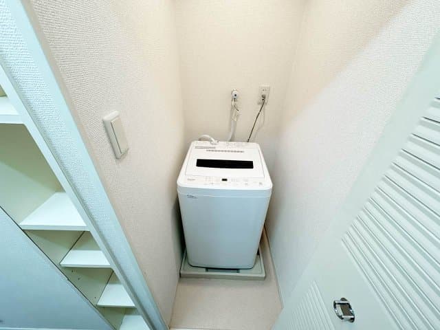Room image 16
