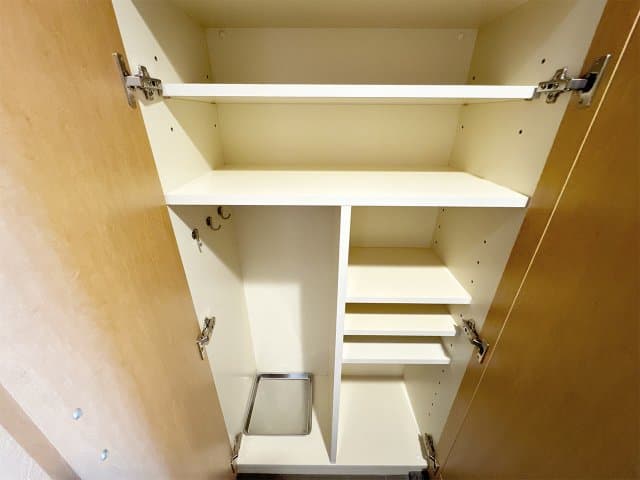 Room image 16