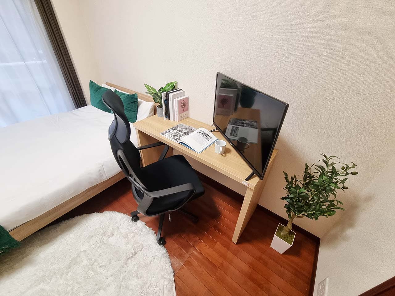 Room image 8