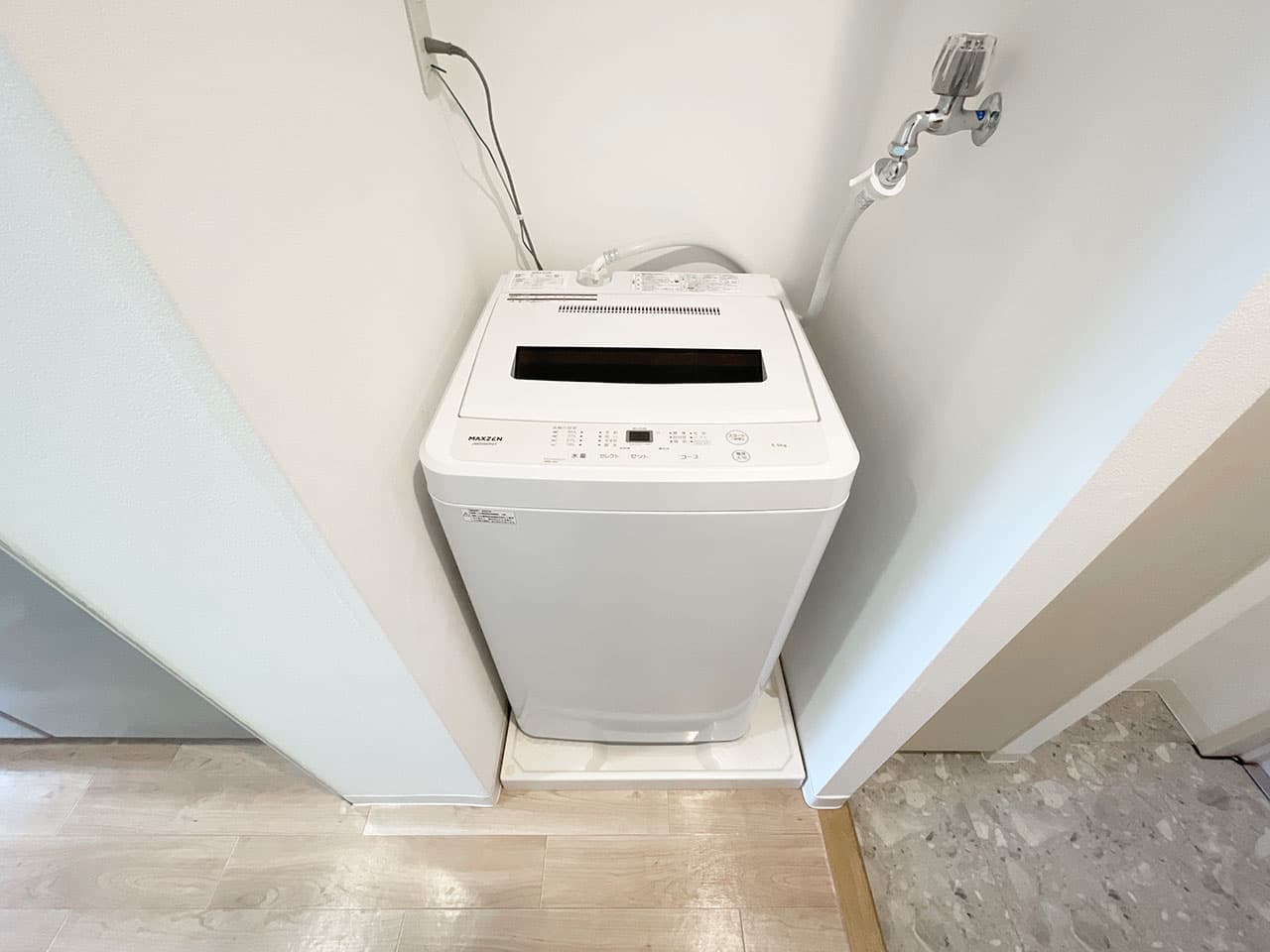 Room image 13