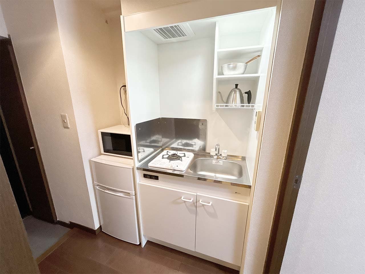 Room image 11