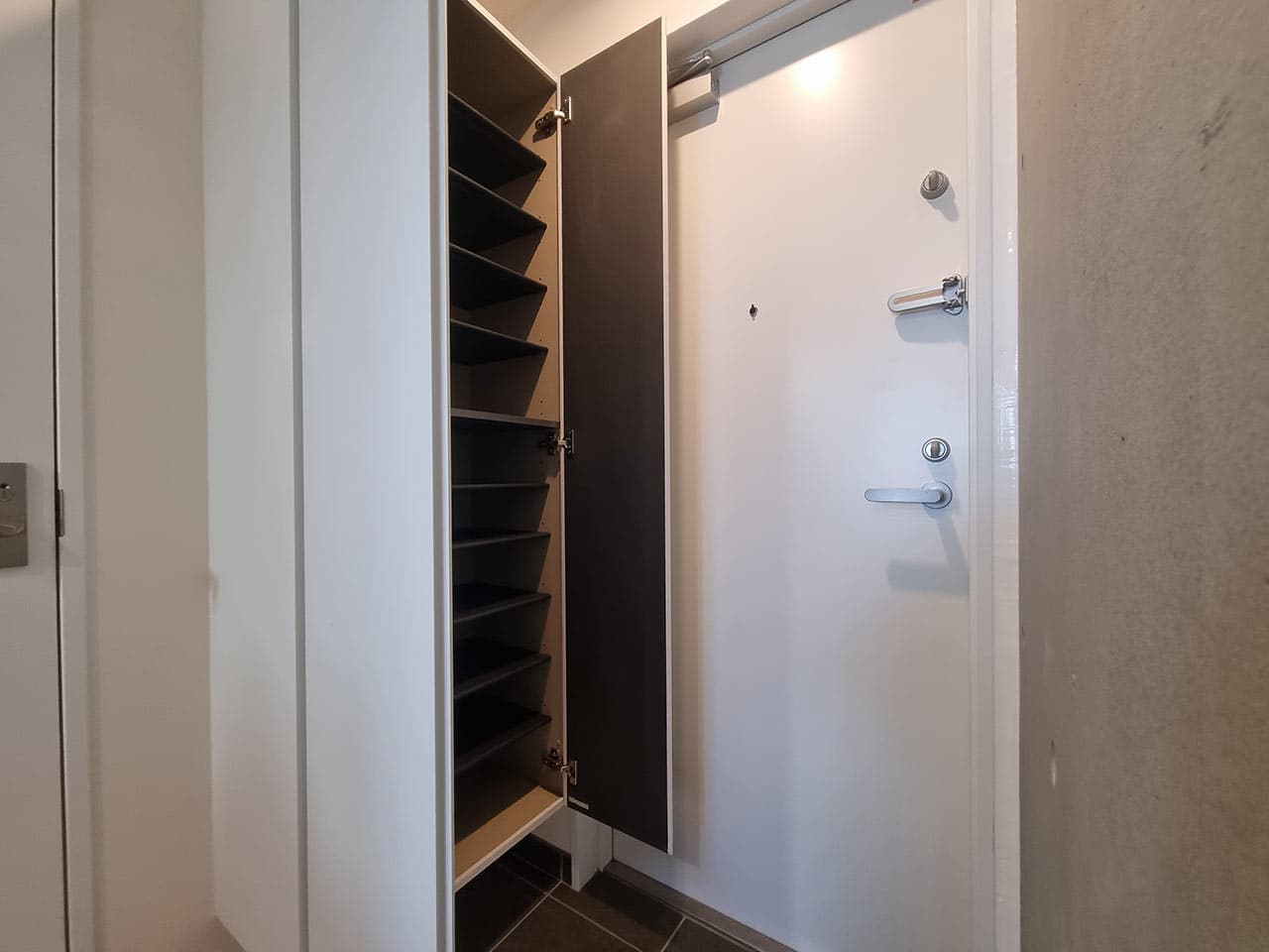 Room image 16