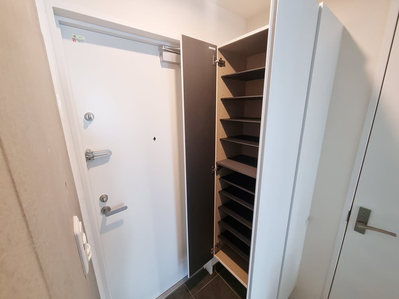 Room image 15