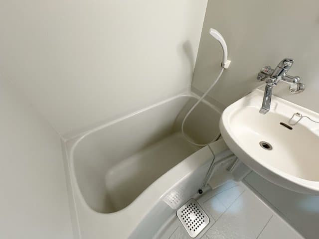 Room image 13