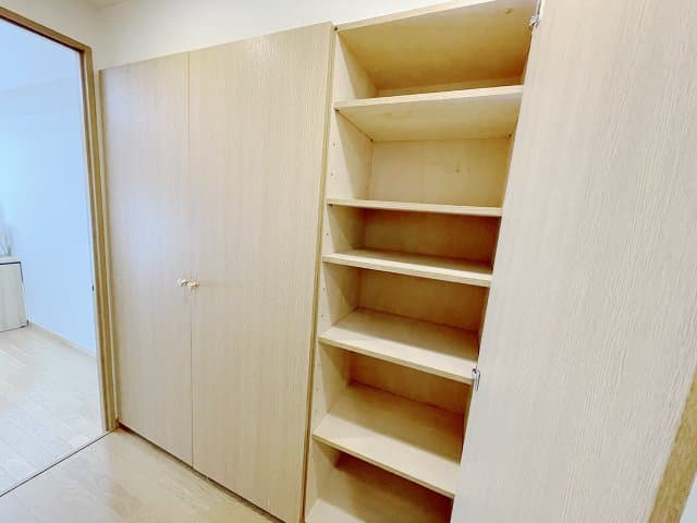 Room image 8