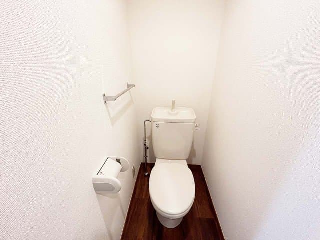 Room image 12