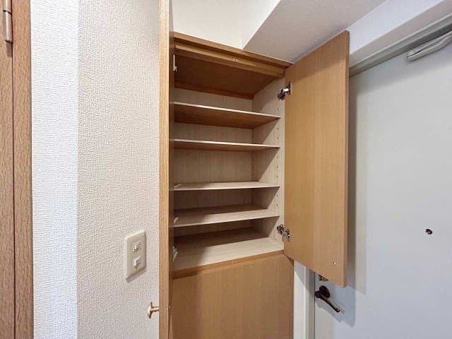 Room image 15