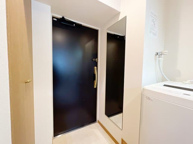 Room image 16