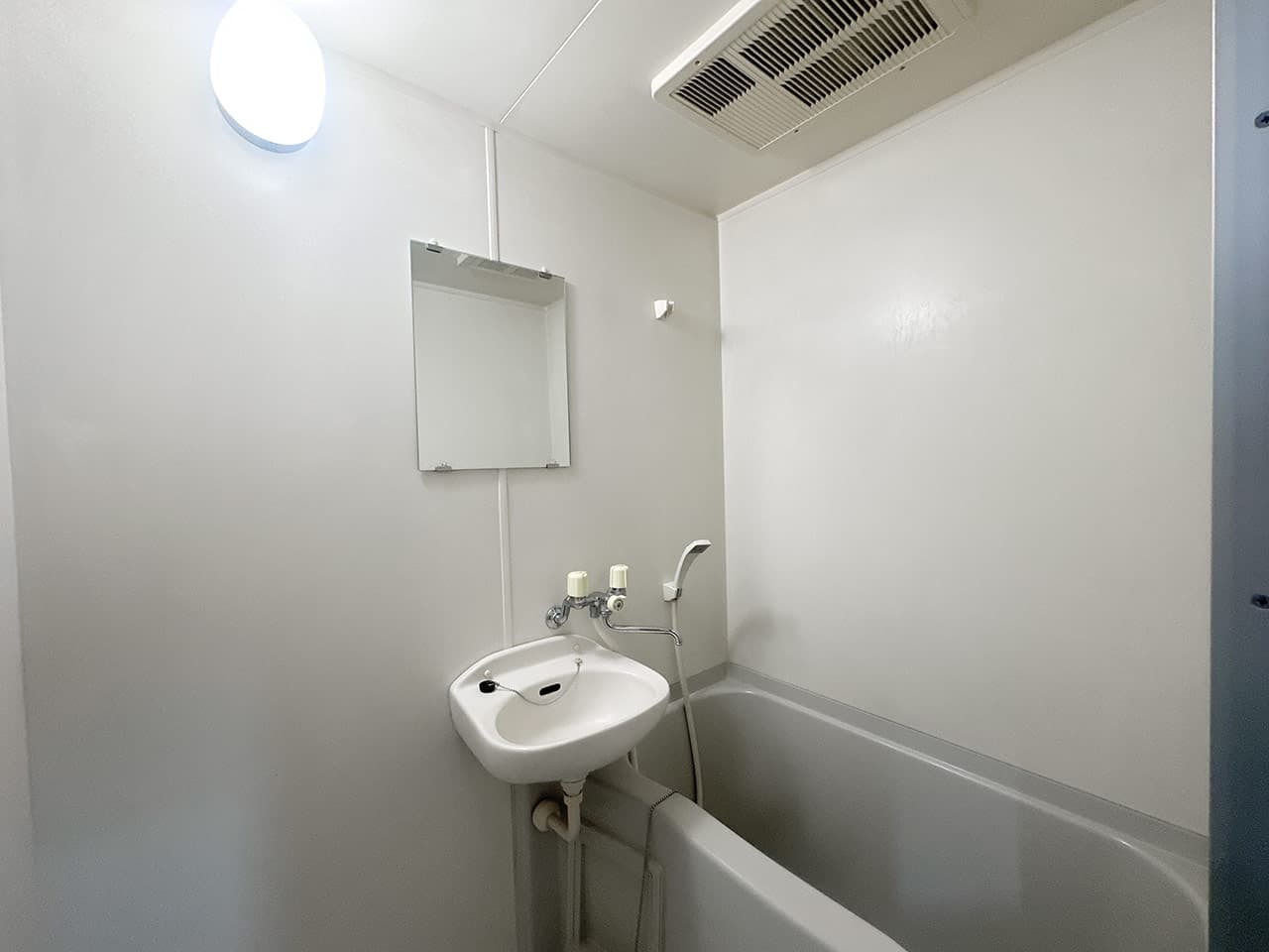 Room image 13