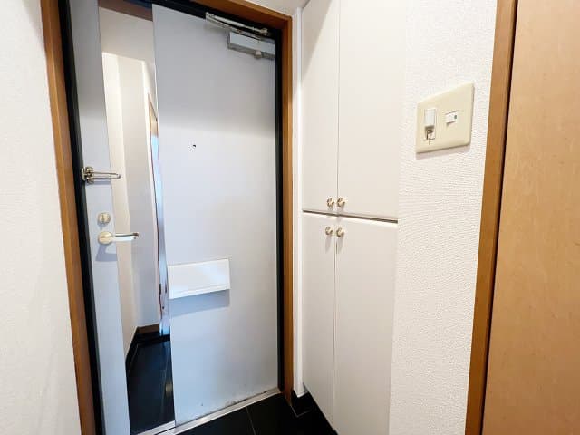 Room image 16