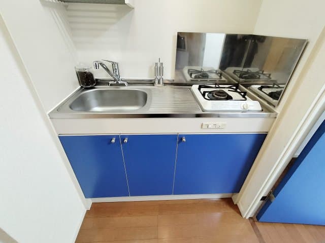Room image 11