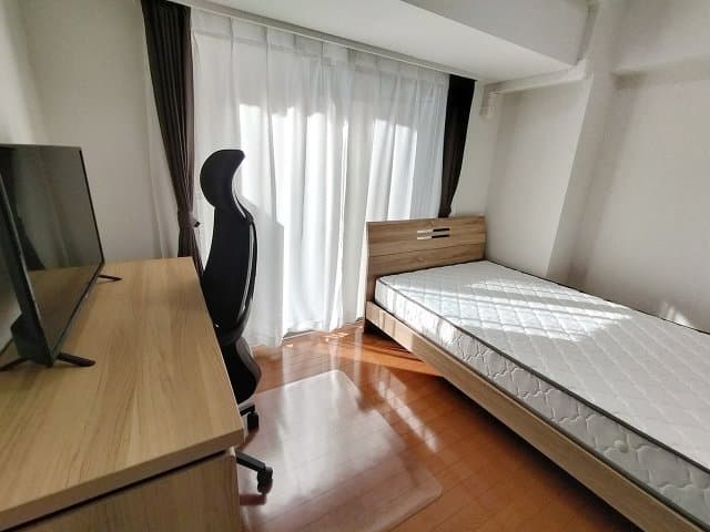 Room image 8