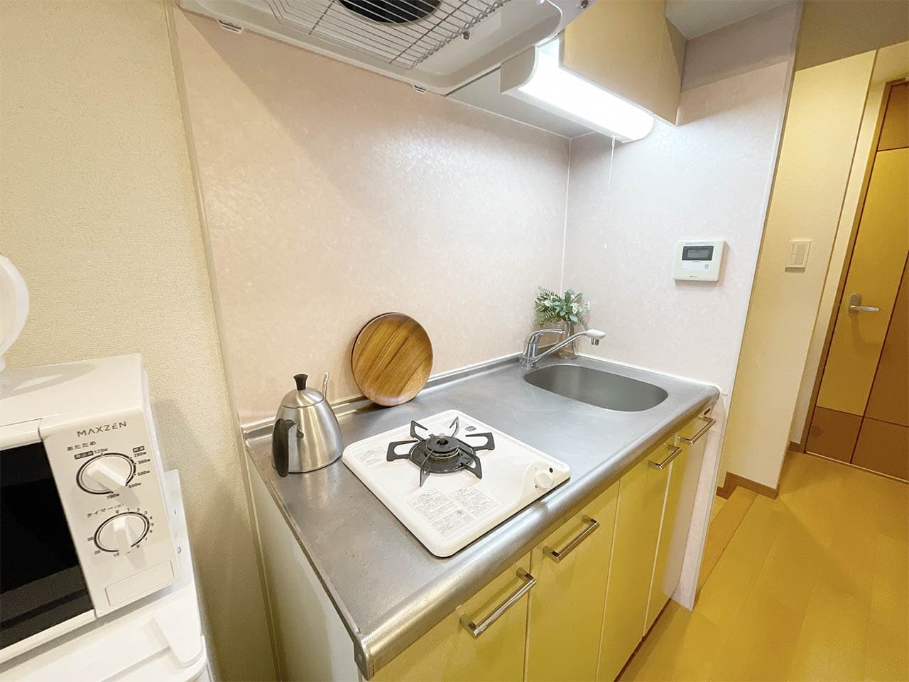 Room image 11