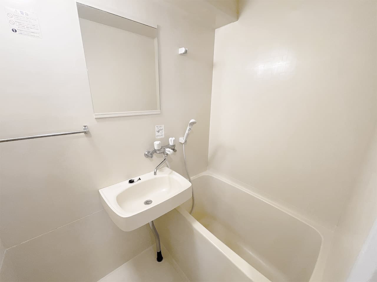 Room image 15