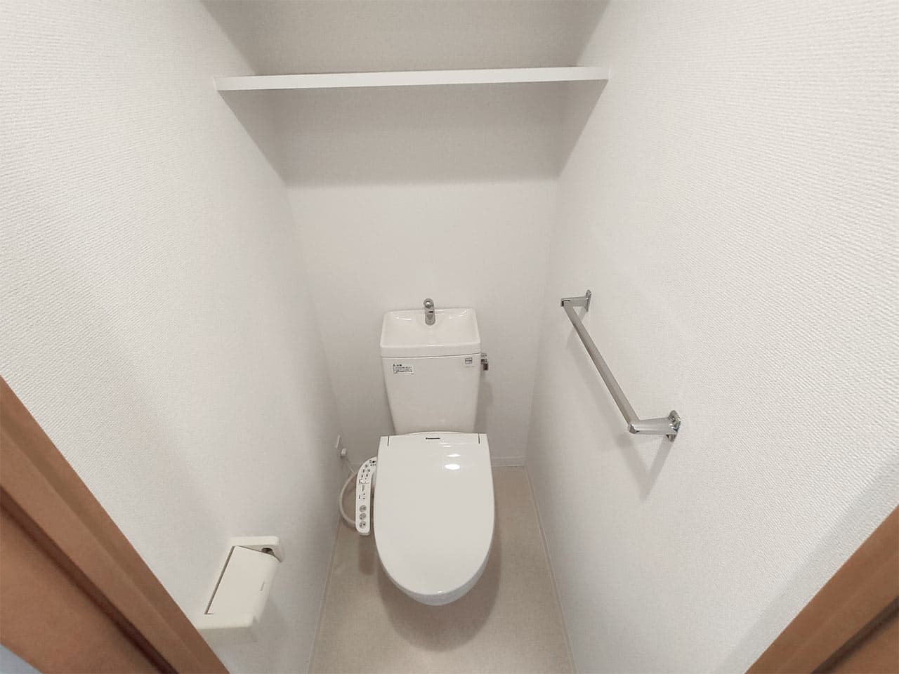 Room image 15
