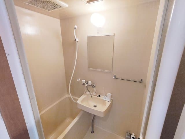 Room image 14