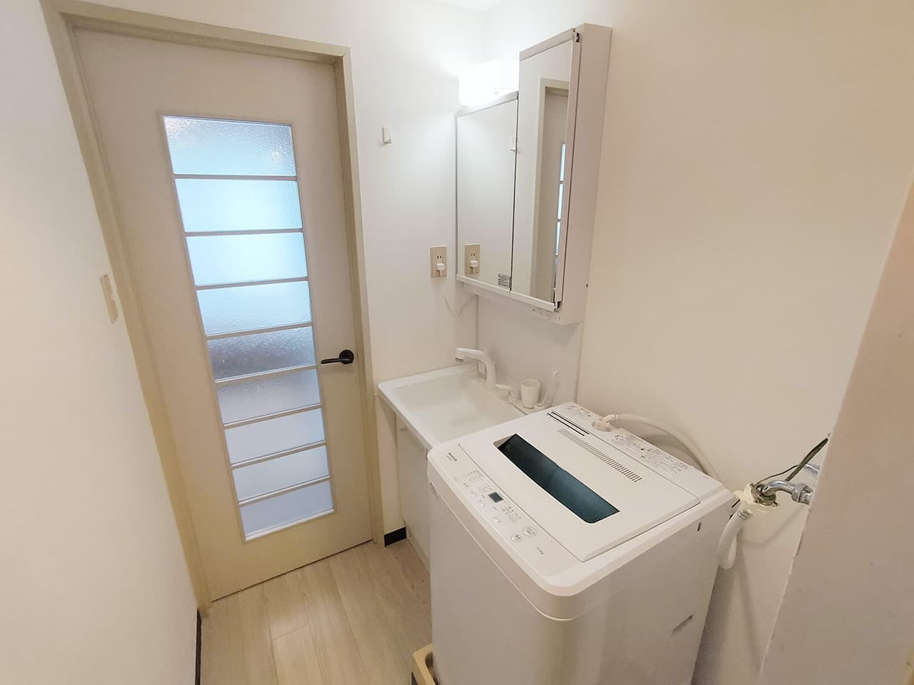 Room image 15