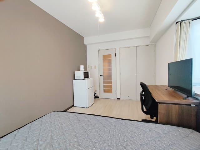 Room image 8