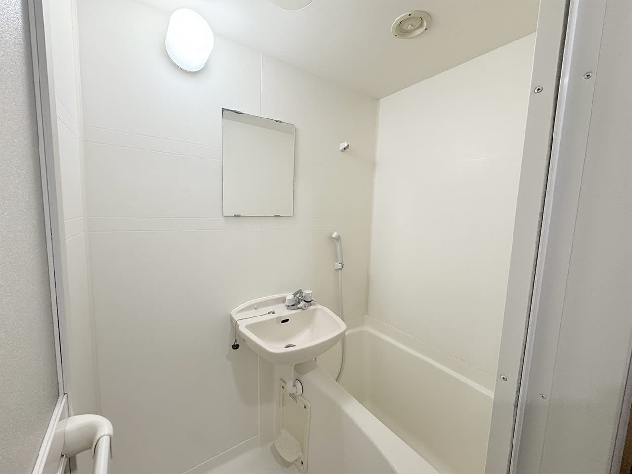 Room image 14