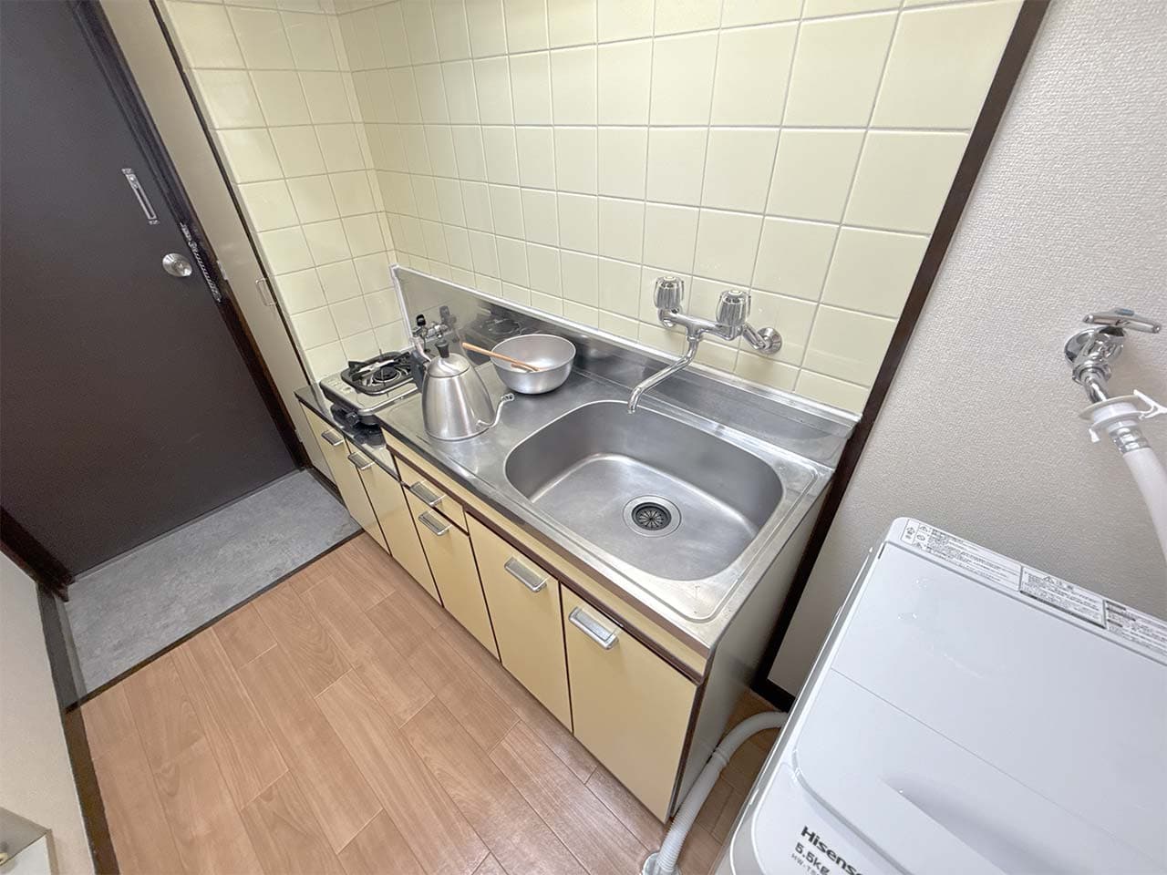 Room image 12