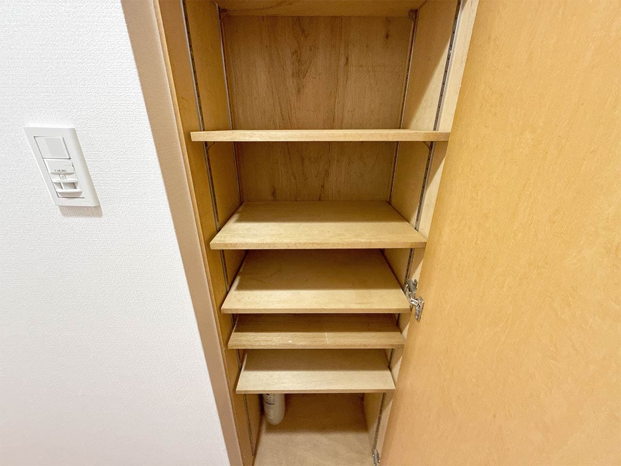Room image 16