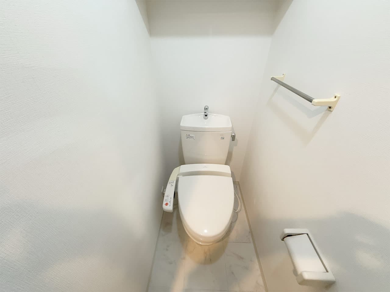 Room image 15
