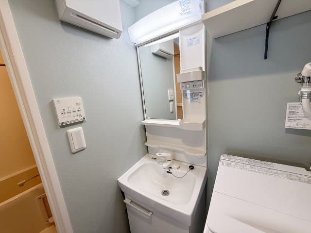 Room image 12