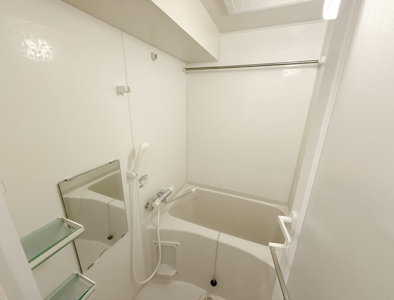 Room image 13