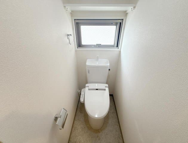 Room image 15